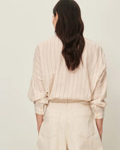 Laden Sie das Bild in den Galerie-Viewer, BOTAN Shirt, Sandblack
