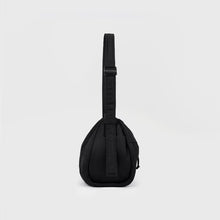 Load image into Gallery viewer, CURVE Bucket Bag, Black
