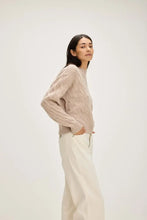 Load image into Gallery viewer, Boxy Cable Sweater, light beige
