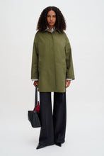 Laden Sie das Bild in den Galerie-Viewer, Cassie Car Coat, Lorbeergrün
