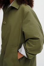 Laden Sie das Bild in den Galerie-Viewer, Cassie Car Coat, Lorbeergrün
