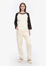 Load image into Gallery viewer, Clara top, beige/marron

