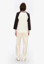 Load image into Gallery viewer, Clara top, beige/marron
