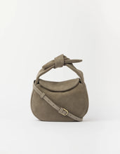 Laden Sie das Bild in den Galerie-Viewer, Coco Croissant, Clay Suede
