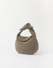 Laden Sie das Bild in den Galerie-Viewer, Coco Croissant, Clay Suede

