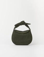 Laden Sie das Bild in den Galerie-Viewer, Coco Croissant, Moss Suede
