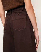 Load image into Gallery viewer, DALT Jeans Coffea
