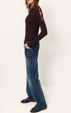 Load image into Gallery viewer, DIZERIO Longsleeve Ganache
