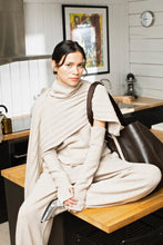 Load image into Gallery viewer, EMILIA Split scarf wool Oatmeal
