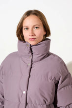 Load image into Gallery viewer, FAIRLEE Puffer Jacket Viola
