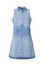 Load image into Gallery viewer, Fee Light denim dress, Light wash

