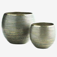 Load image into Gallery viewer, Hammered aluminium flower pots
