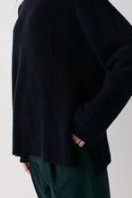 Load image into Gallery viewer, Heart Merino ribbed Pullover Midnight
