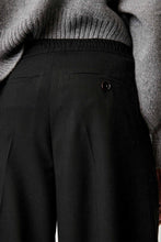 Laden Sie das Bild in den Galerie-Viewer, HOJIKI Pants, Blackpearl
