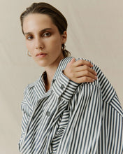 Load image into Gallery viewer, Ivy 2368 Shirt Dark navy stripes
