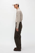 Load image into Gallery viewer, Kvitfjell Relaxed Cotton Wool Herringbone Pant, Delicioso Brown
