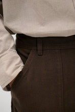 Load image into Gallery viewer, Kvitfjell Relaxed Cotton Wool Herringbone Pant, Delicioso Brown
