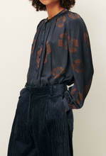 Load image into Gallery viewer, LALILA Blouse Shadow Anjali

