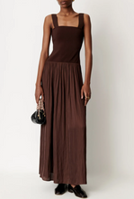 Laden Sie das Bild in den Galerie-Viewer, MAGNANI Dress, Ganache
