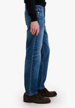 Load image into Gallery viewer, Martin jeans, Washed Indigo
