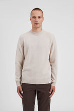 Load image into Gallery viewer, Norse Standard Merino Lambswool Sweater Oatmeal
