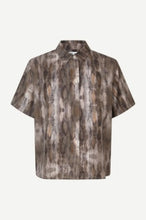 Load image into Gallery viewer, Mina ss shirt 14028 Aquarel Animal Greige
