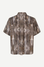 Load image into Gallery viewer, Mina ss shirt 14028 Aquarel Animal Greige
