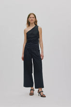 Laden Sie das Bild in den Galerie-Viewer, MIRHA One shoulder top, Black
