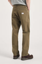 Load image into Gallery viewer, Mogens Relaxed 5 Pocket Hevy Twill, Olive Night
