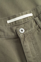 Load image into Gallery viewer, Mogens Relaxed 5 Pocket Hevy Twill, Olive Night
