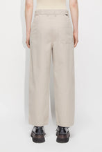 Load image into Gallery viewer, Neu Trousers Light Beige
