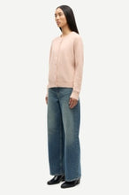 Load image into Gallery viewer, Nor short cardigan 7355 Cameo Rose
