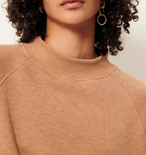 Load image into Gallery viewer, OLIVEIRA Sweatshirt, Stoneglaze
