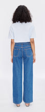 Load image into Gallery viewer, ELISABETH jeans Washed Indigo
