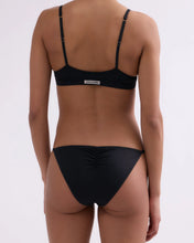 Laden Sie das Bild in den Galerie-Viewer, Parker Cotton bralette, Black
