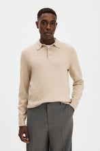 Laden Sie das Bild in den Galerie-Viewer, Knitted Polo Shirt, Pearl Beige
