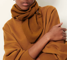 Load image into Gallery viewer, QUADRO Scarf Bronze
