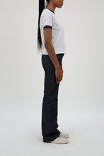 Laden Sie das Bild in den Galerie-Viewer, RAYA T-Shirt, Chalk
