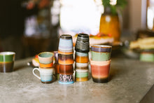 Load image into Gallery viewer, 70s ceramics ristretto mugs (set of 4), Solar
