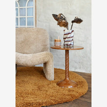 Laden Sie das Bild in den Galerie-Viewer, Handcrafted Wool Rugs, Mustard
