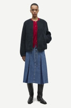 Laden Sie das Bild in den Galerie-Viewer, Saautumn jacket 14927, Salute
