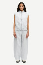 Load image into Gallery viewer, Sakaila vest 15930, Gray Dawn
