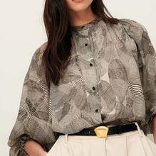 Load image into Gallery viewer, SALVA Blouse Voluta
