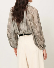 Load image into Gallery viewer, SALVA Blouse Voluta
