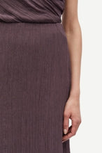 Load image into Gallery viewer, Savira skirt 15539 Raisin
