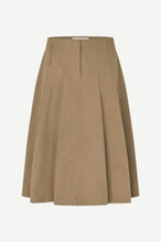 Laden Sie das Bild in den Galerie-Viewer, Satallys skirt 16179, Lead Gray
