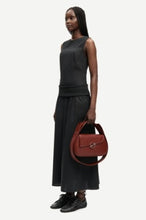 Load image into Gallery viewer, Sathea top 15756, Black
