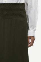 Laden Sie das Bild in den Galerie-Viewer, Saumi skirt 16113, Forest Night
