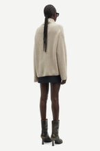 Load image into Gallery viewer, Sazlata Turtleneck 15353 Khaki Mel.
