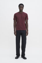 Load image into Gallery viewer, Stretch Cotton Tee burgundy
